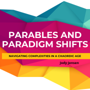 Könyvborító: "Parables and Paradigm Shifts" (Példázatok és Paradigmaváltások), Jody Jensen, absztrakt háttérrel.