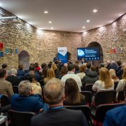 Konferencia Kőszegen, Magyarországon. UNESCO MOST téli iskola előadása, közönséggel.